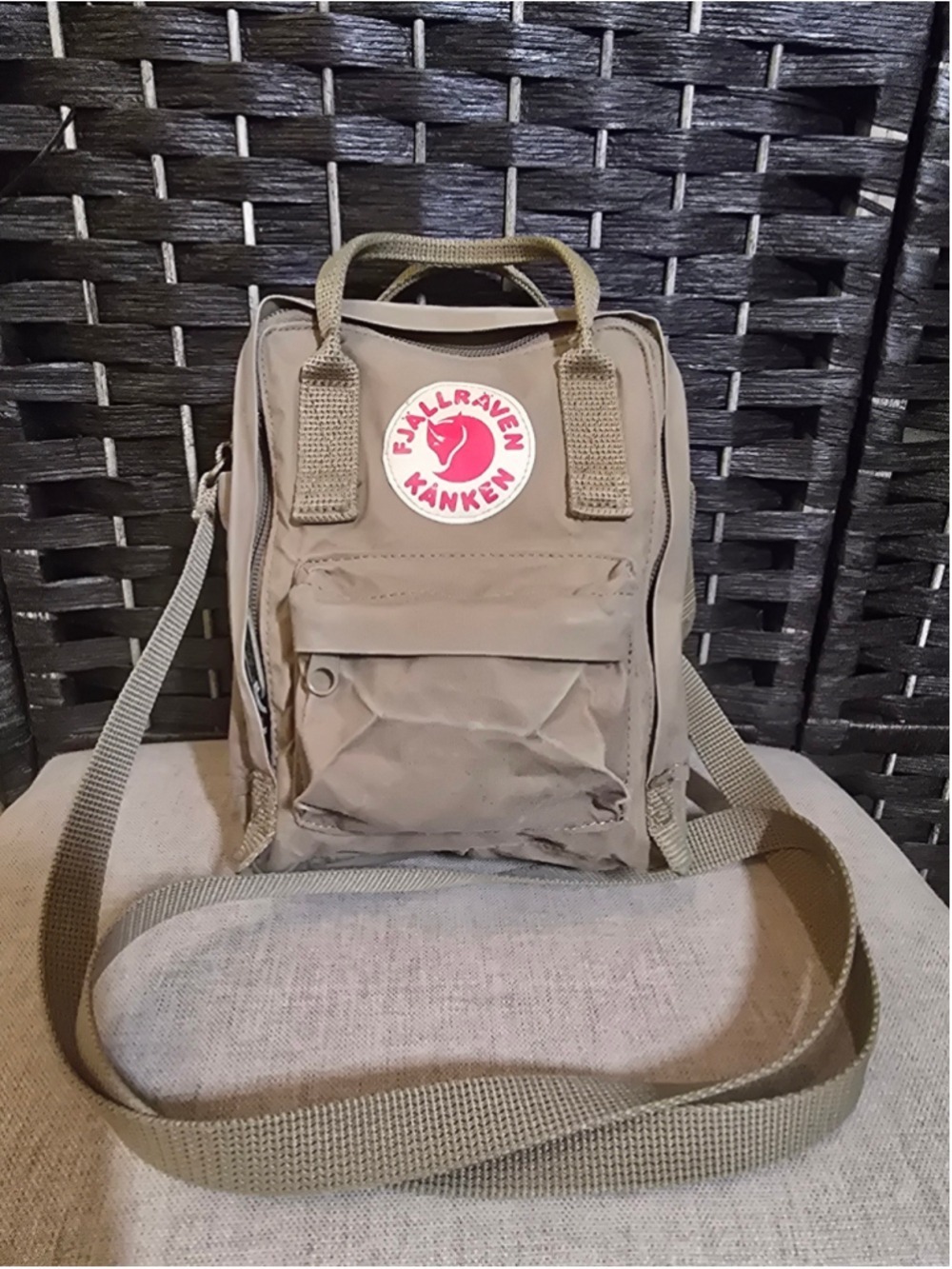 Kånken Fjallraven Mini Backpack - Khaki Taupe